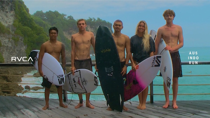 El team RVCA surfeando por Indonesia