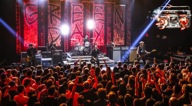 greendayperformsiheartradioalbumreleasezv820lg_gdbl