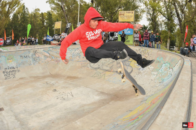 JUAN MANUEL LOPEZ flip varial 360